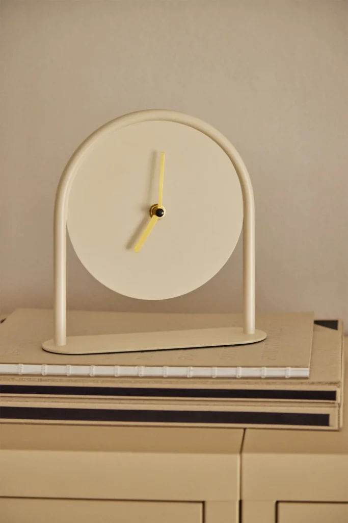 Horloge minimaliste et moderne pour déco